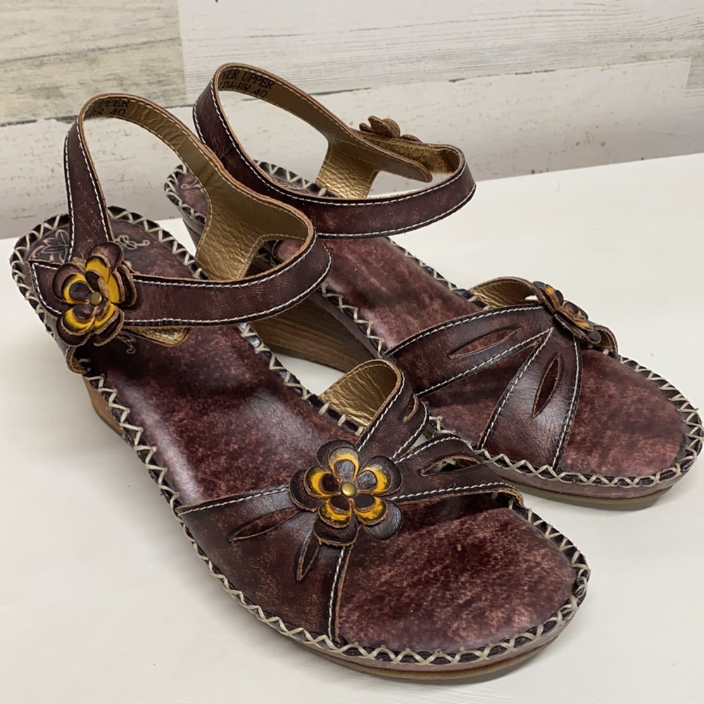 Spring Step L'ARTISTE leather floral trim wedge sandal brown size 9